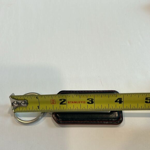 NWOT Land Rover Above And Beyond Leather Key Chain - Picture 6 of 6